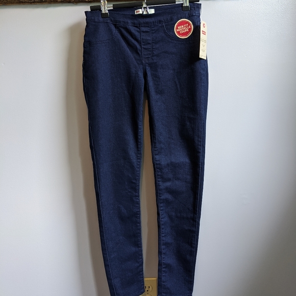 Levi's pull-on leggings. - Picture 6 of 6